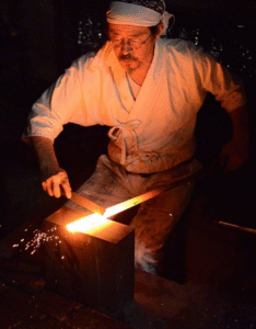 Why Ancient Warriors Used Curved